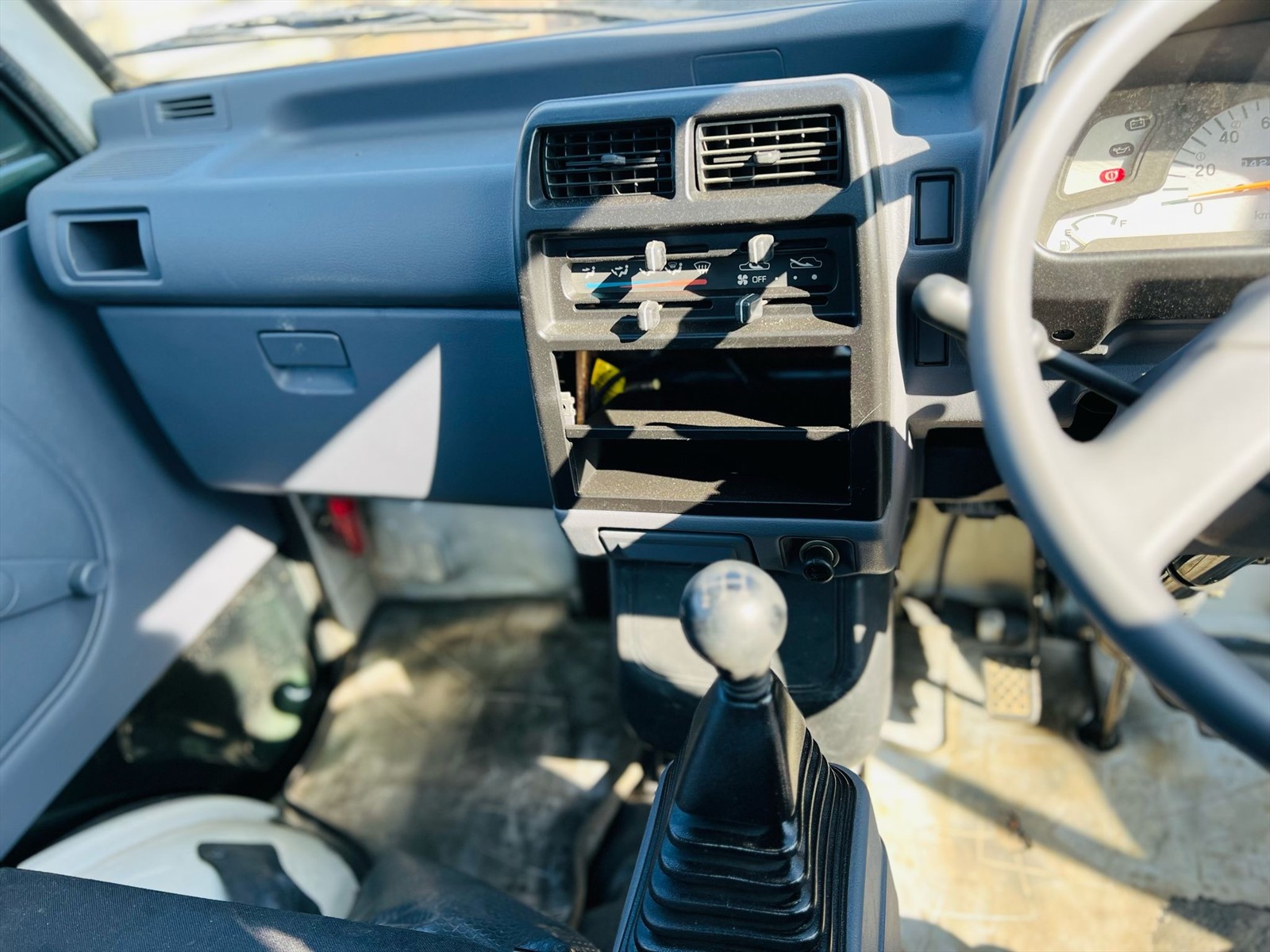 1994 Mitsubishi Mini cab  in JACKSONVILLE, FL