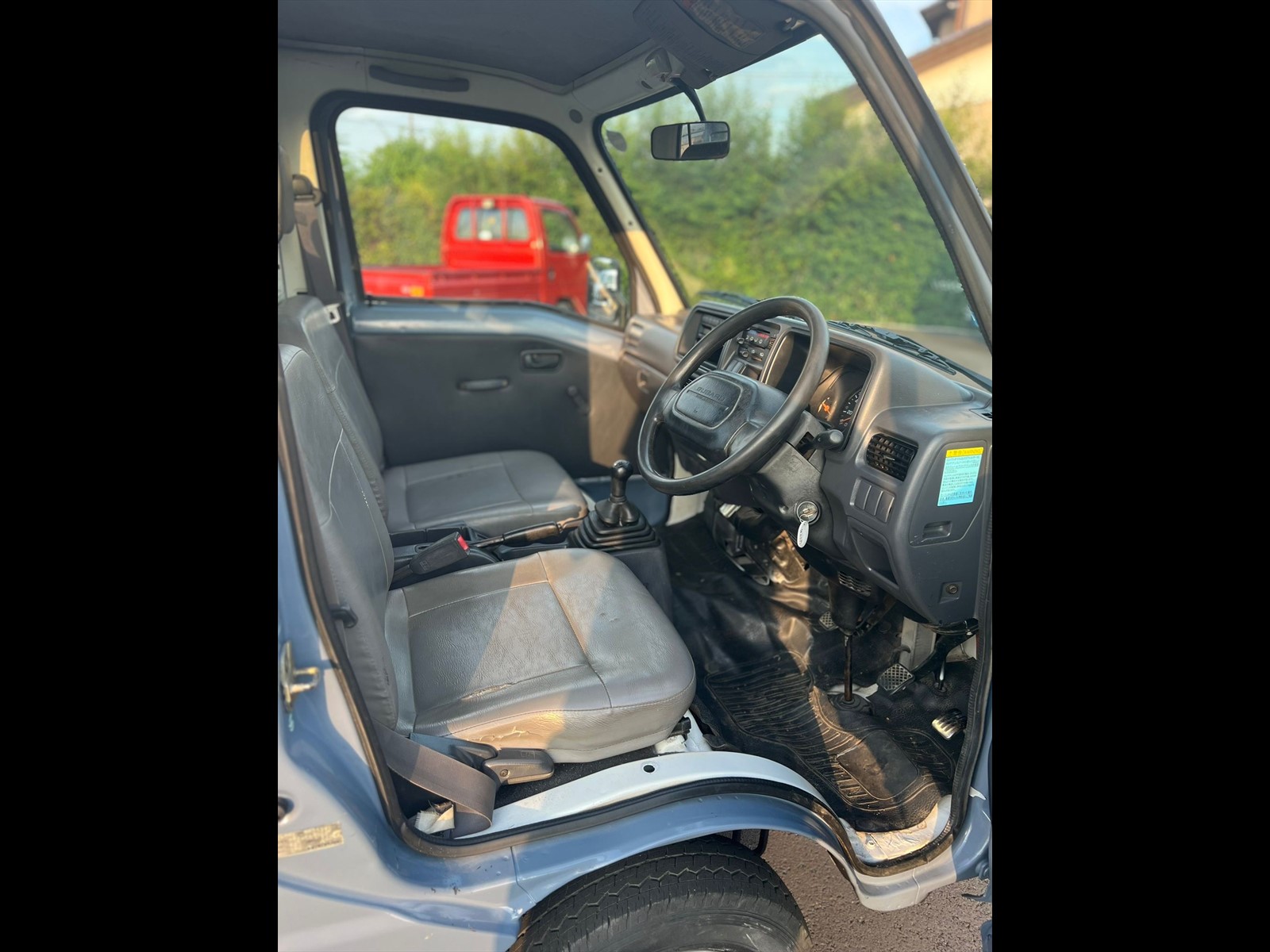 2000 Subaru  Sambar in JACKSONVILLE, FL