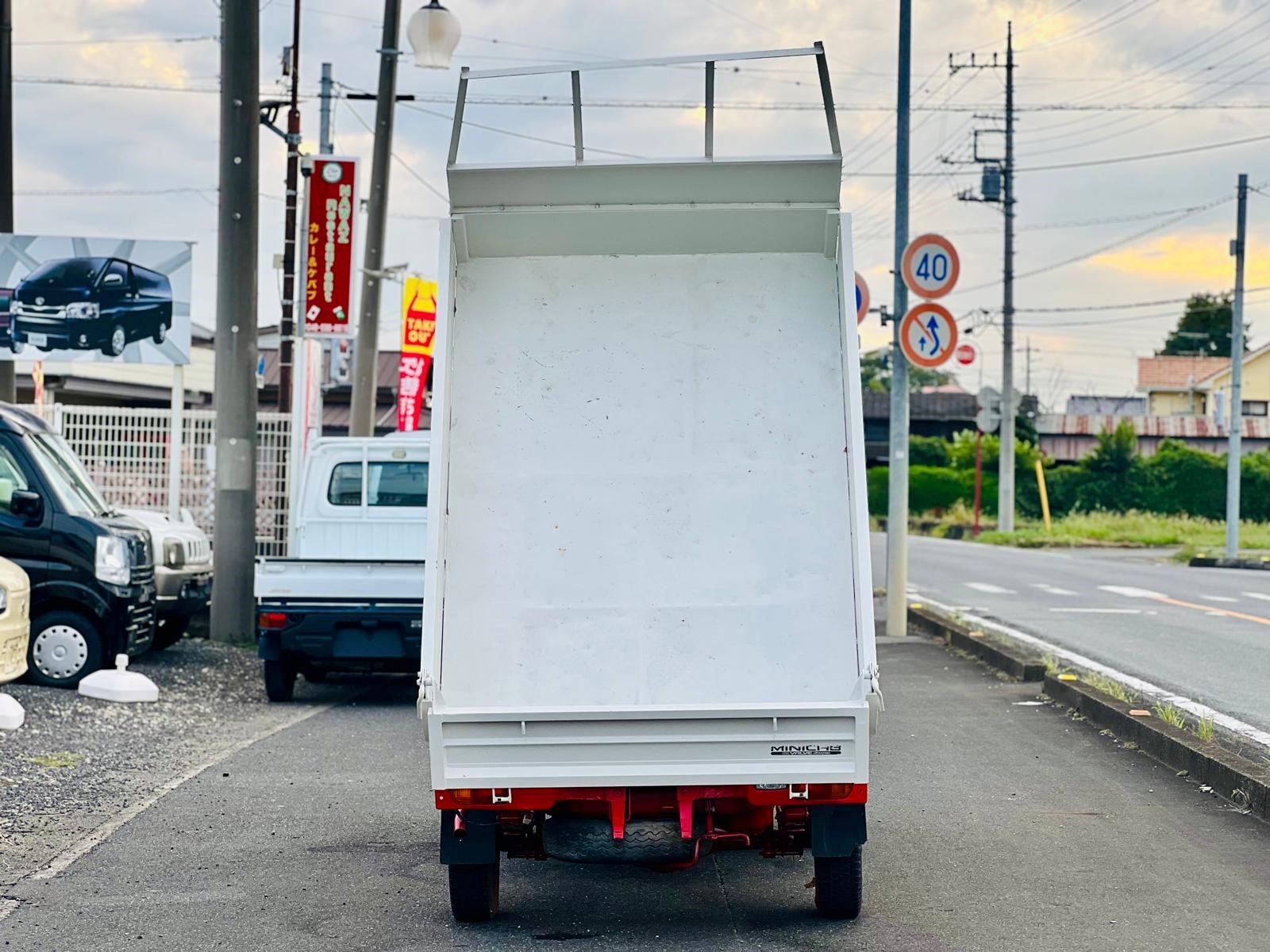 1993 MITSUBISHI MINICAB dump truck in JACKSONVILLE, FL