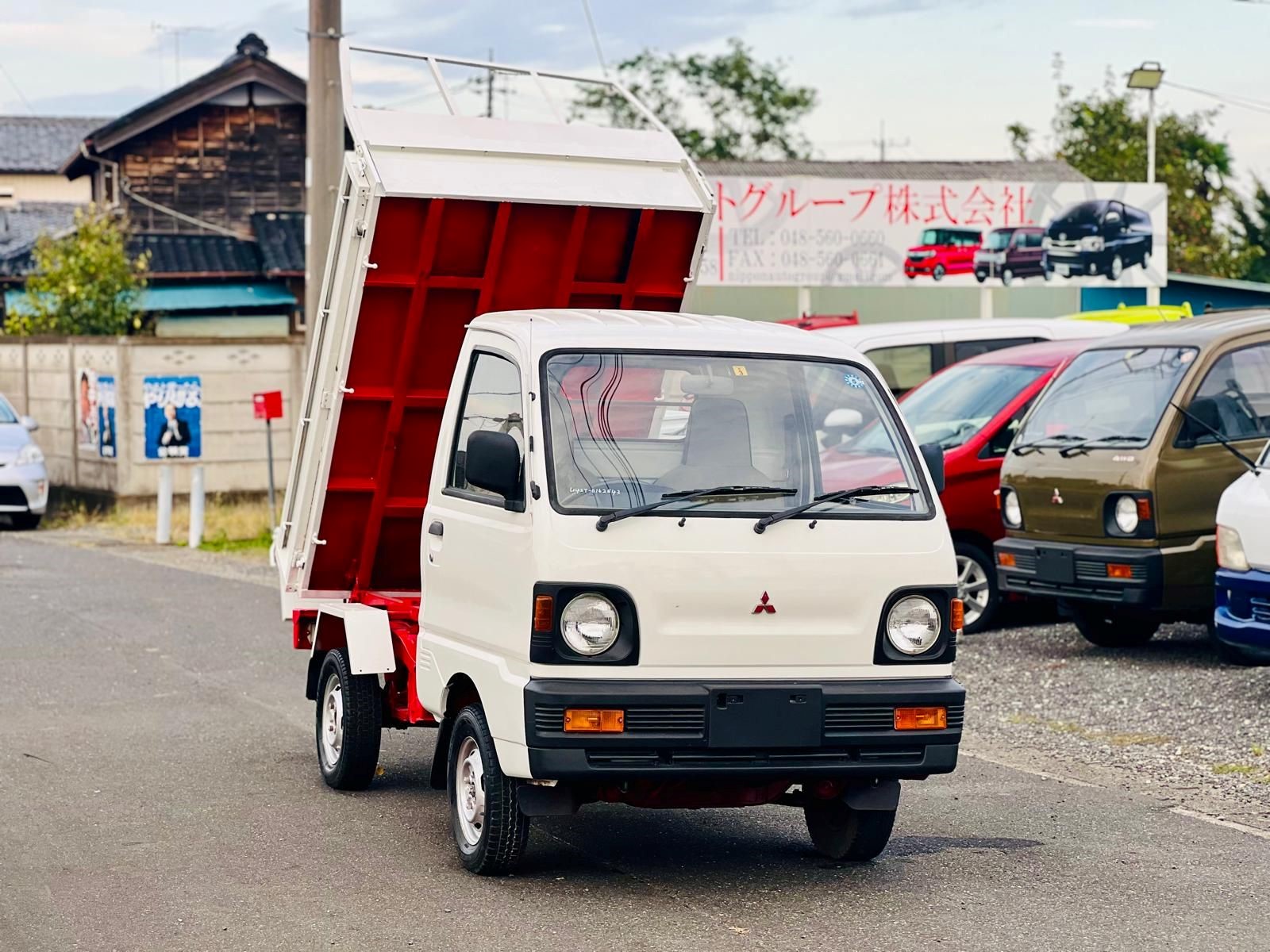 1993 MITSUBISHI MINICAB dump truck in JACKSONVILLE, FL
