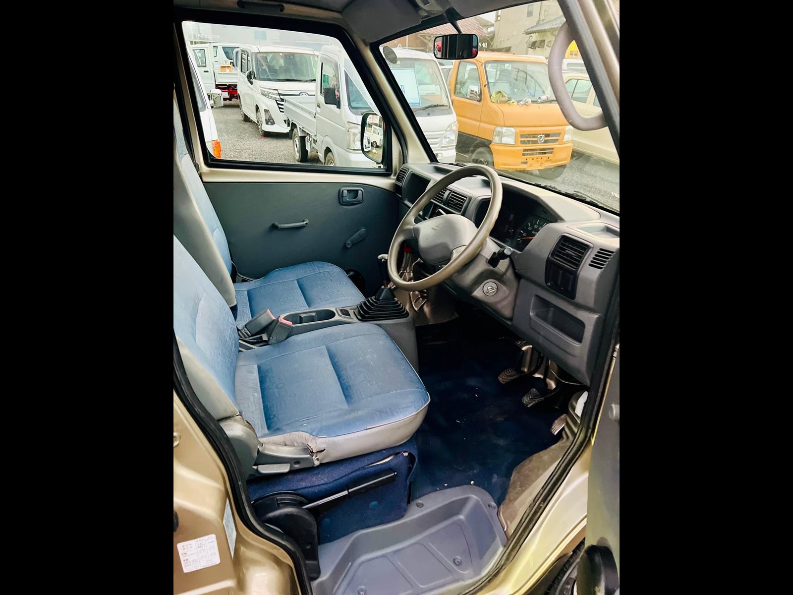 2000 MITSUBISHI MINICAB VAN in JACKSONVILLE, FL