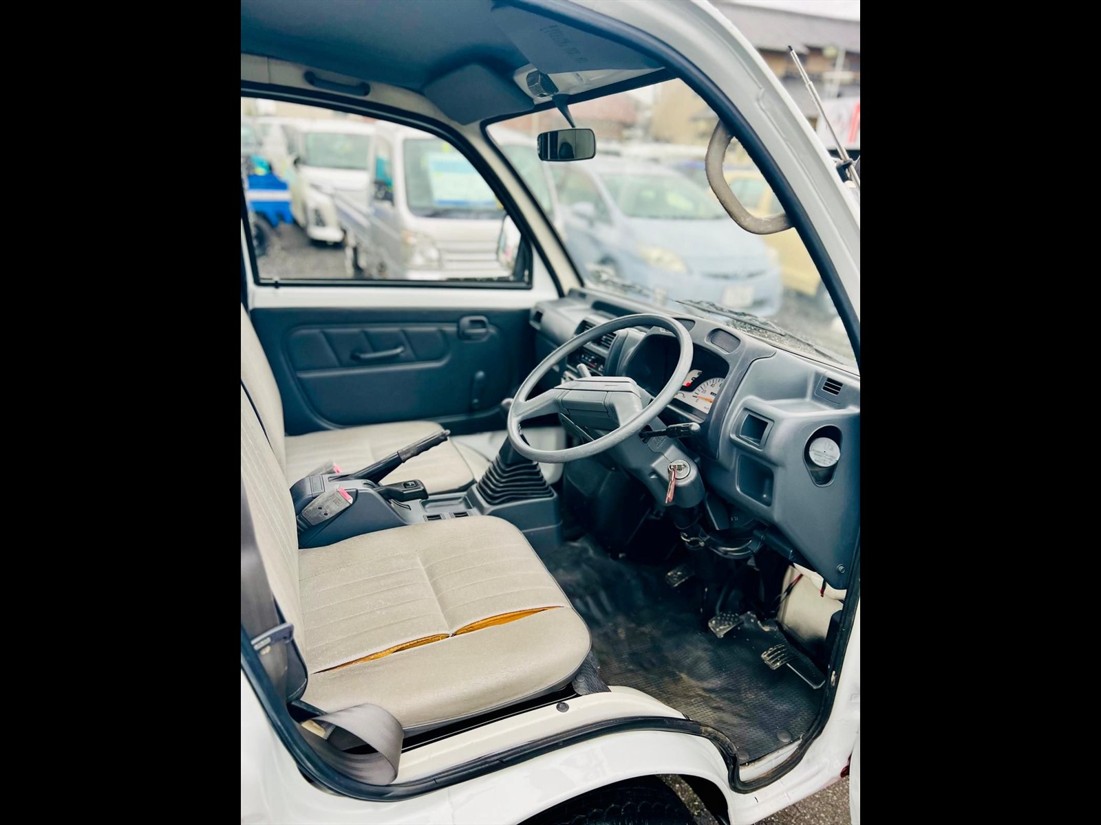 1994 Mitsubishi MINICAB in JACKSONVILLE, FL