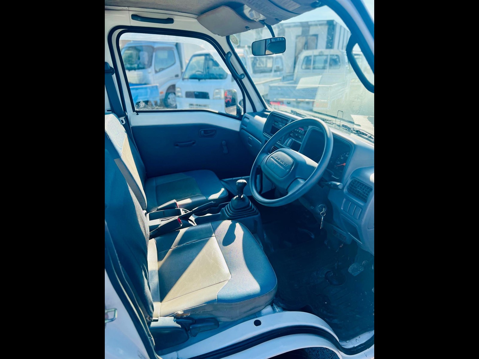 2000 SUBARU SAMBAR in JACKSONVILLE, FL