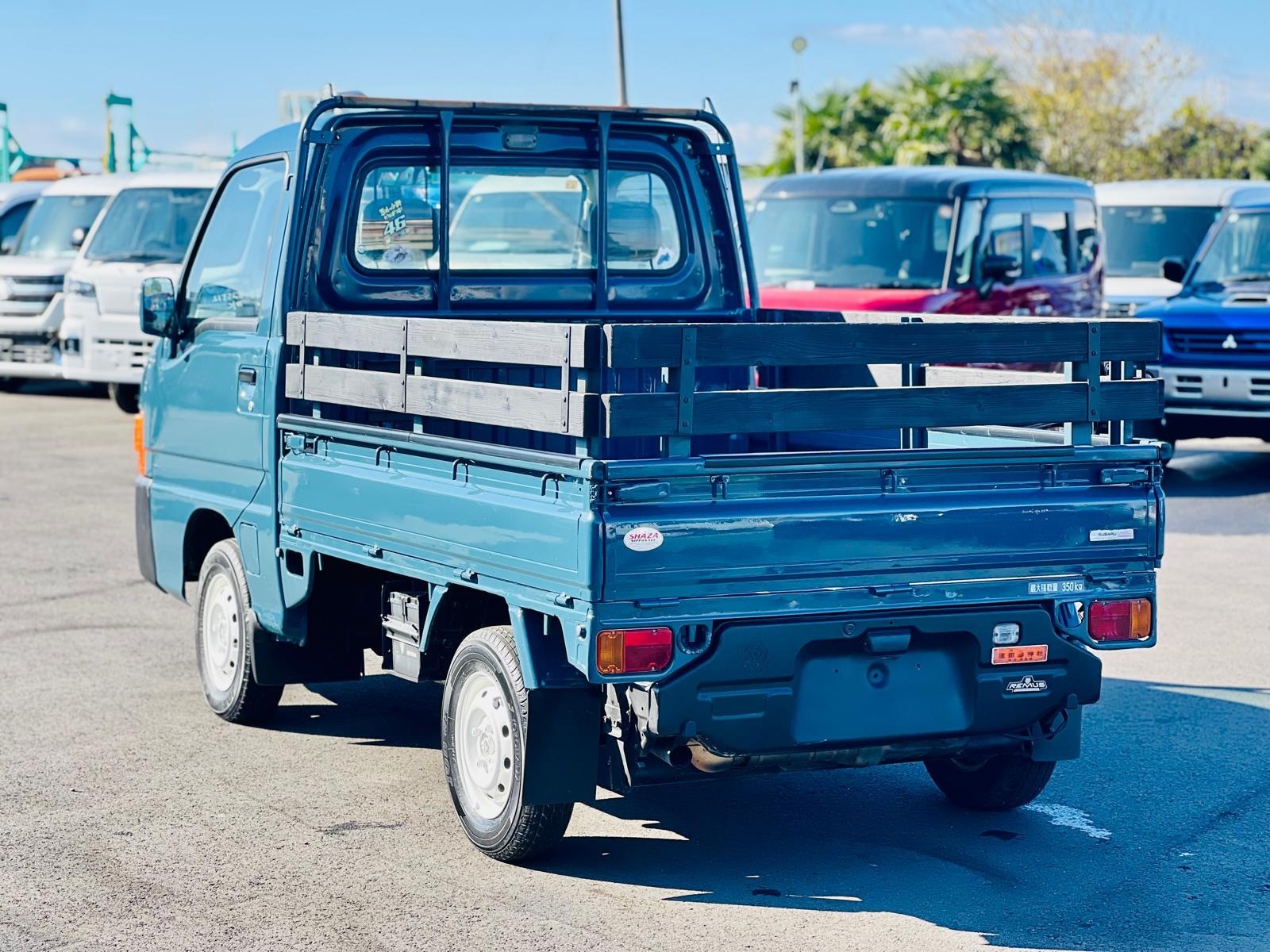 2000 SUBARU SAMBAR in JACKSONVILLE, FL