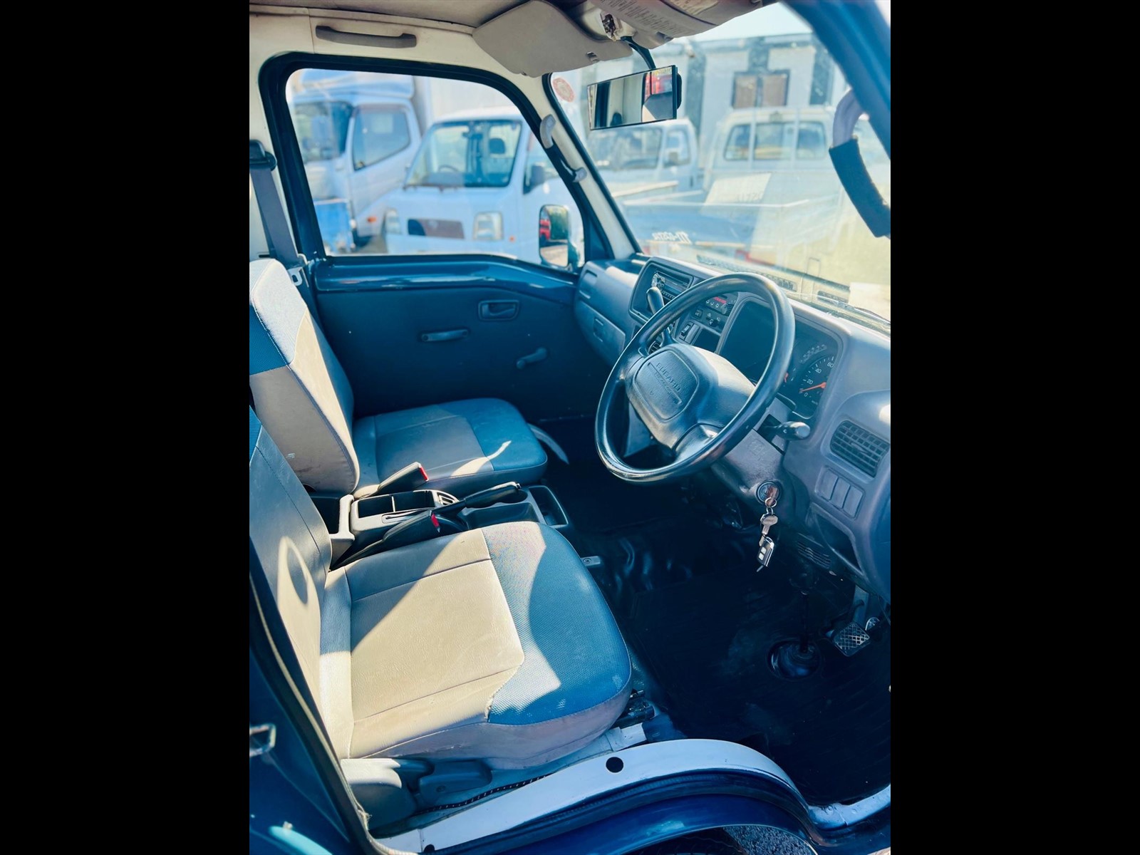 2000 SUBARU SAMBAR in JACKSONVILLE, FL