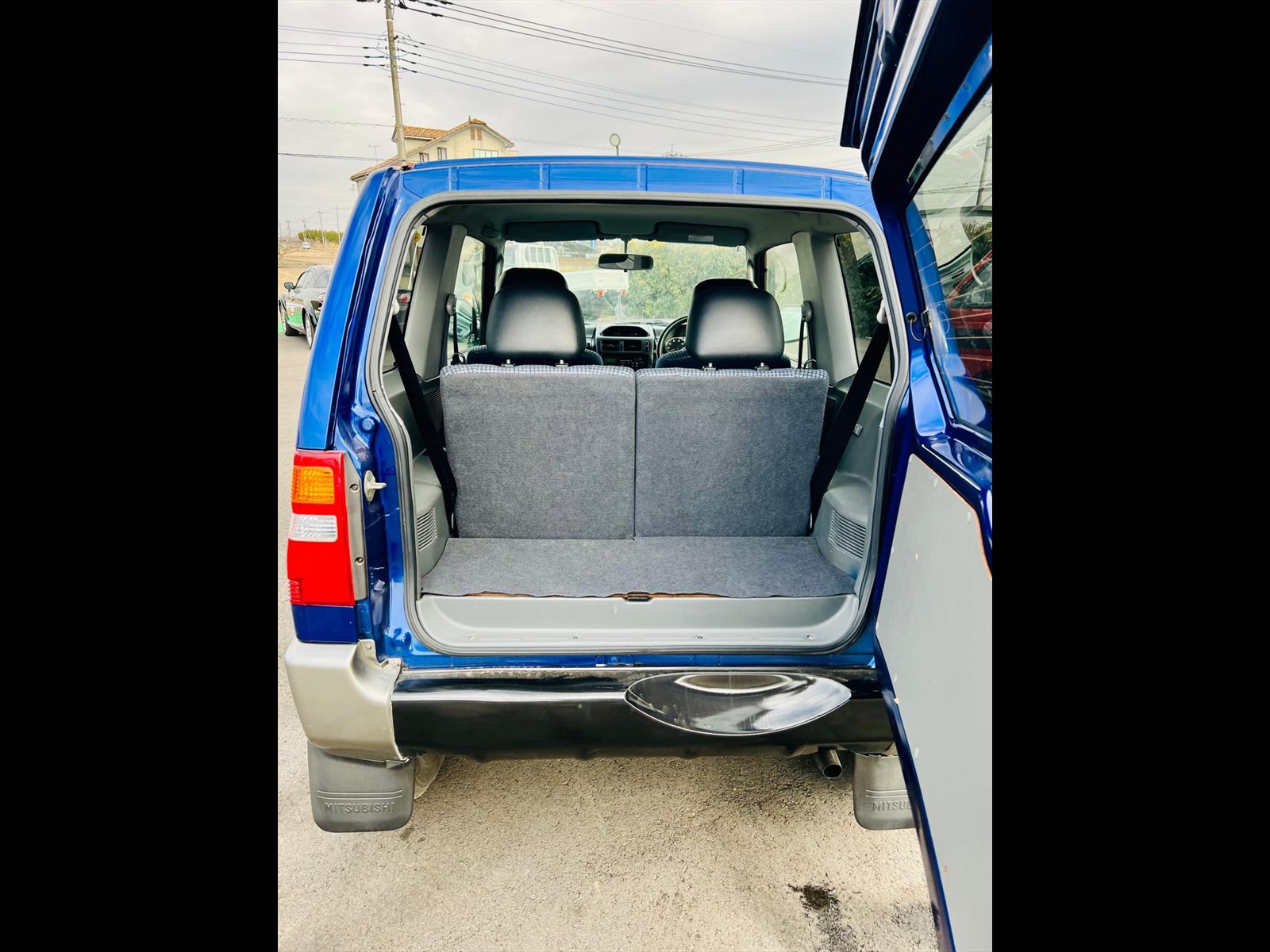 2000 Mitsubishi  Pajiro in JACKSONVILLE, FL