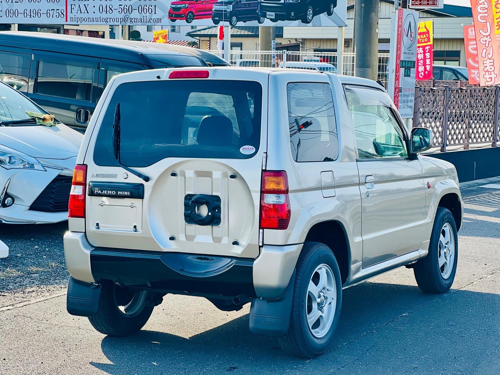 2000 Mitsubishi  Pajiro in JACKSONVILLE, FL