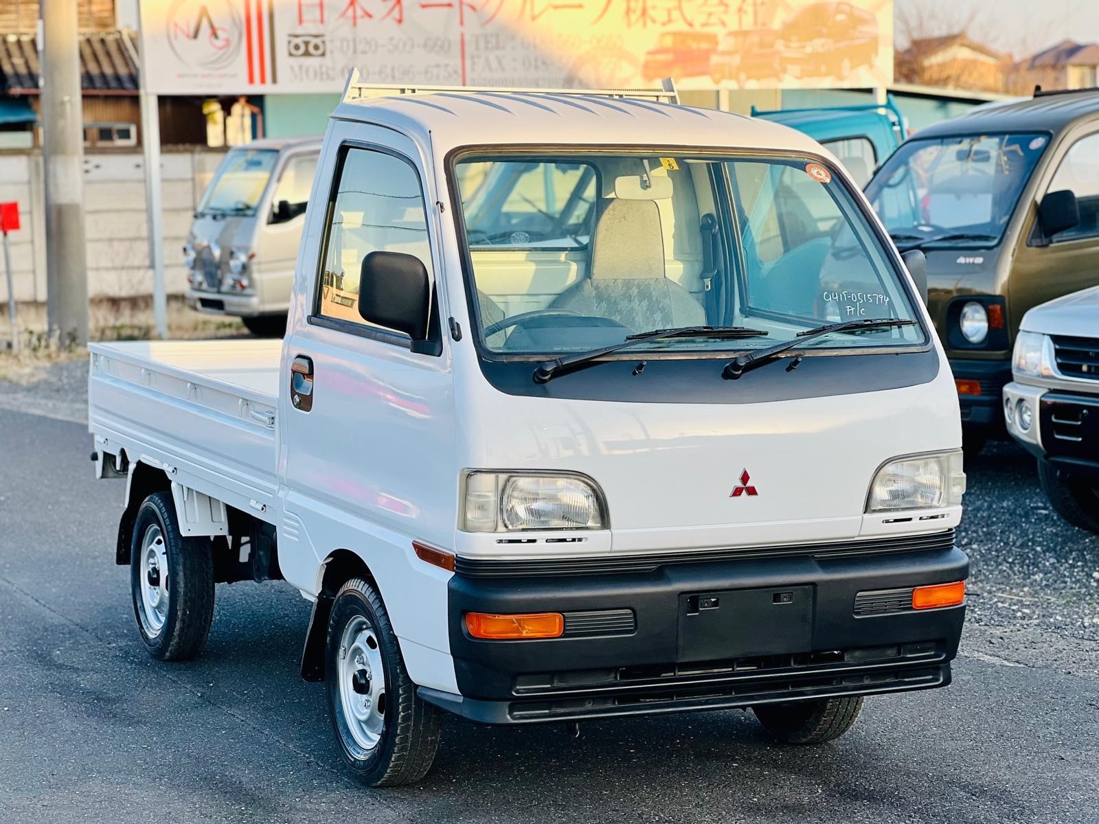 1999 Mitsubishi  Mini cab  in JACKSONVILLE, FL