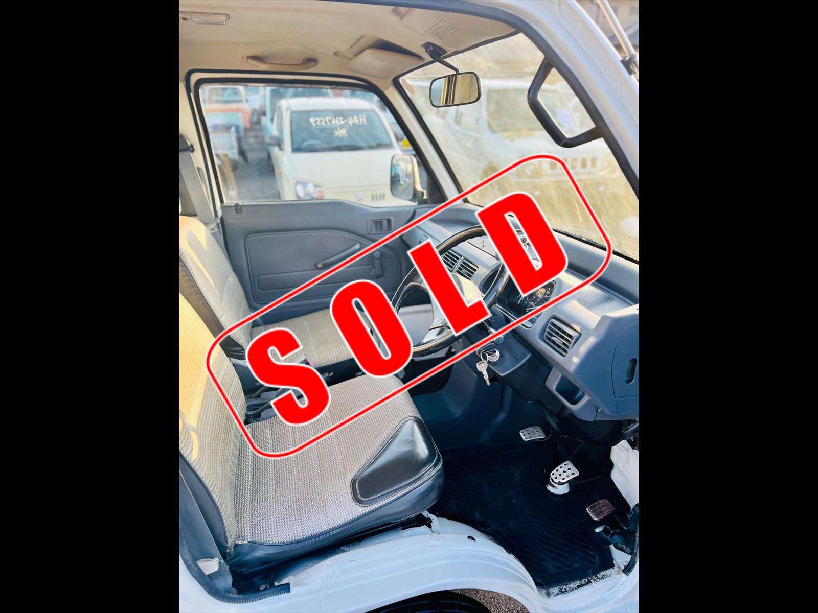 1997 White  Honda  in JACKSONVILLE, FL