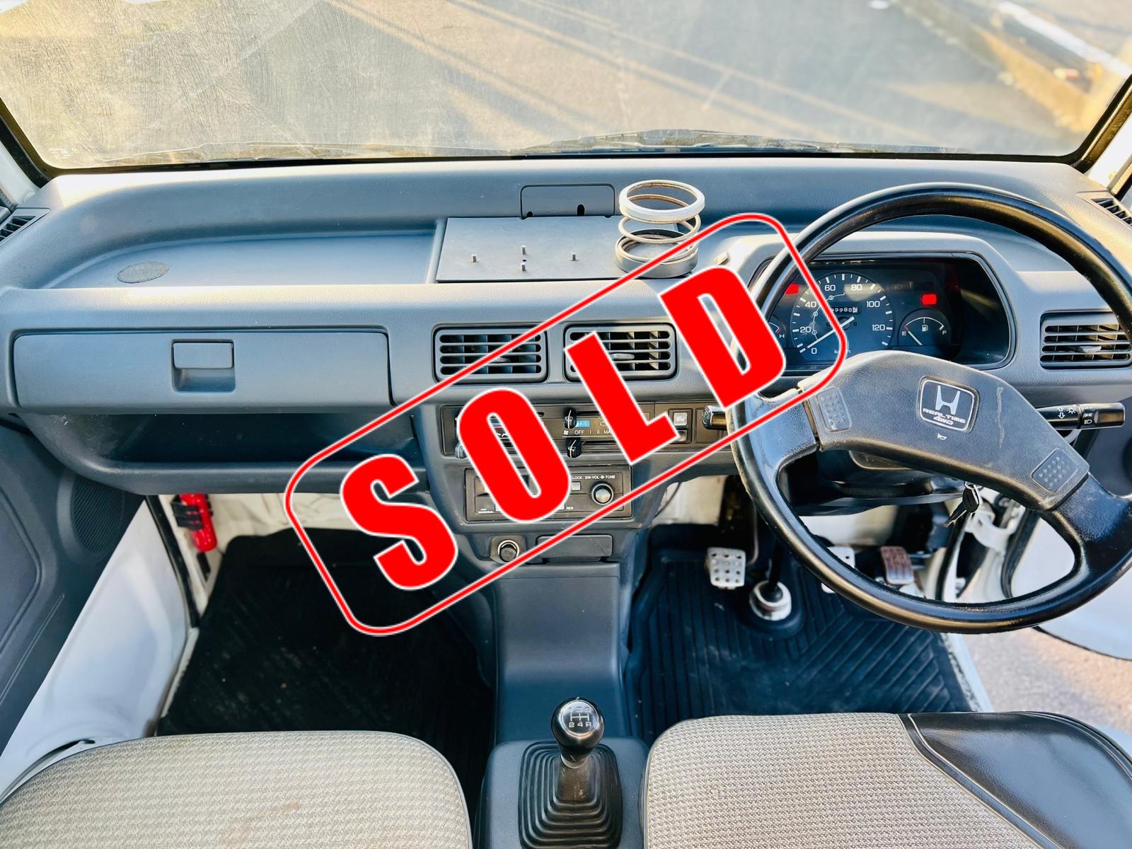 1997 White  Honda  in JACKSONVILLE, FL