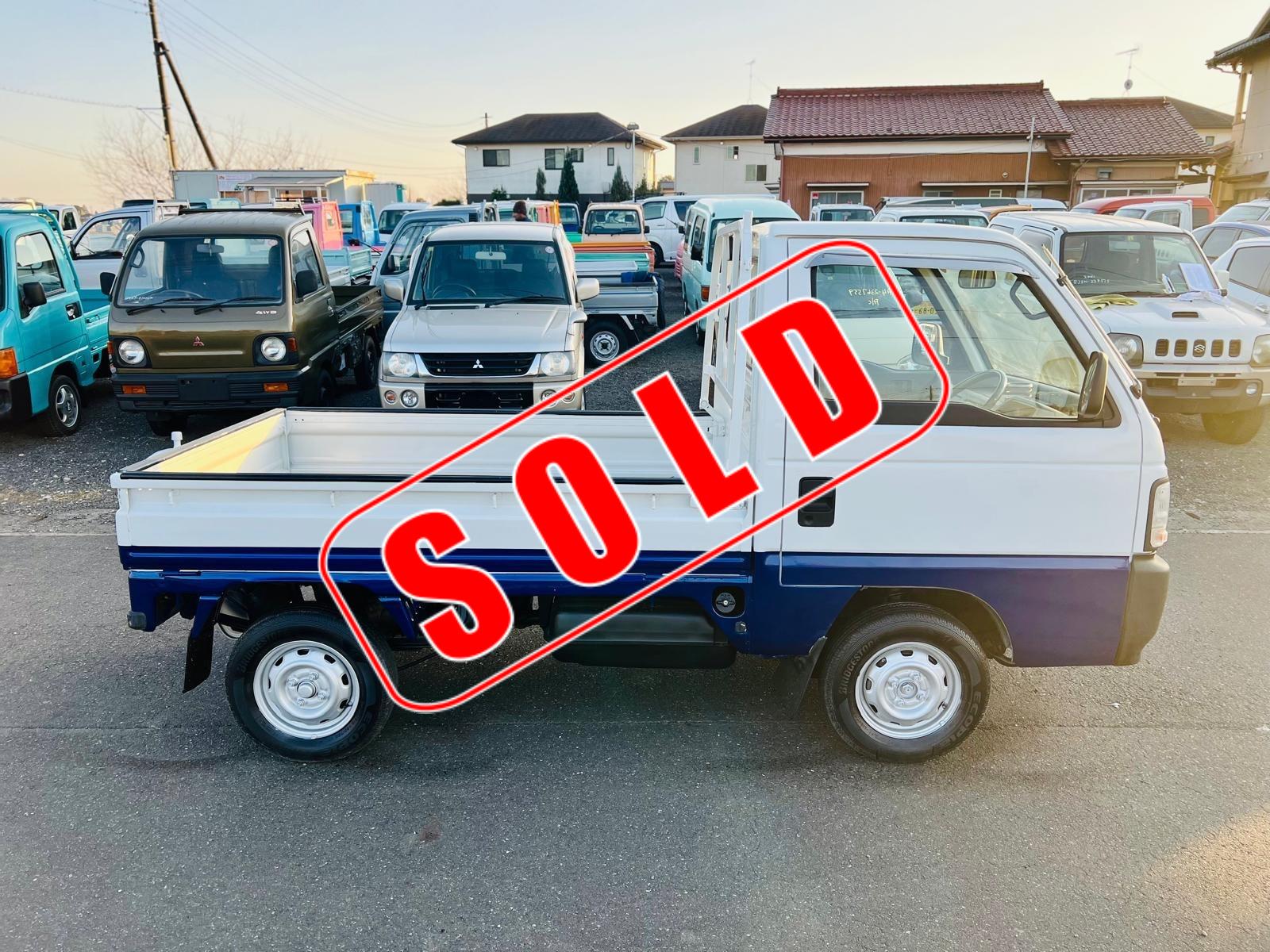 1997 White  Honda  in JACKSONVILLE, FL