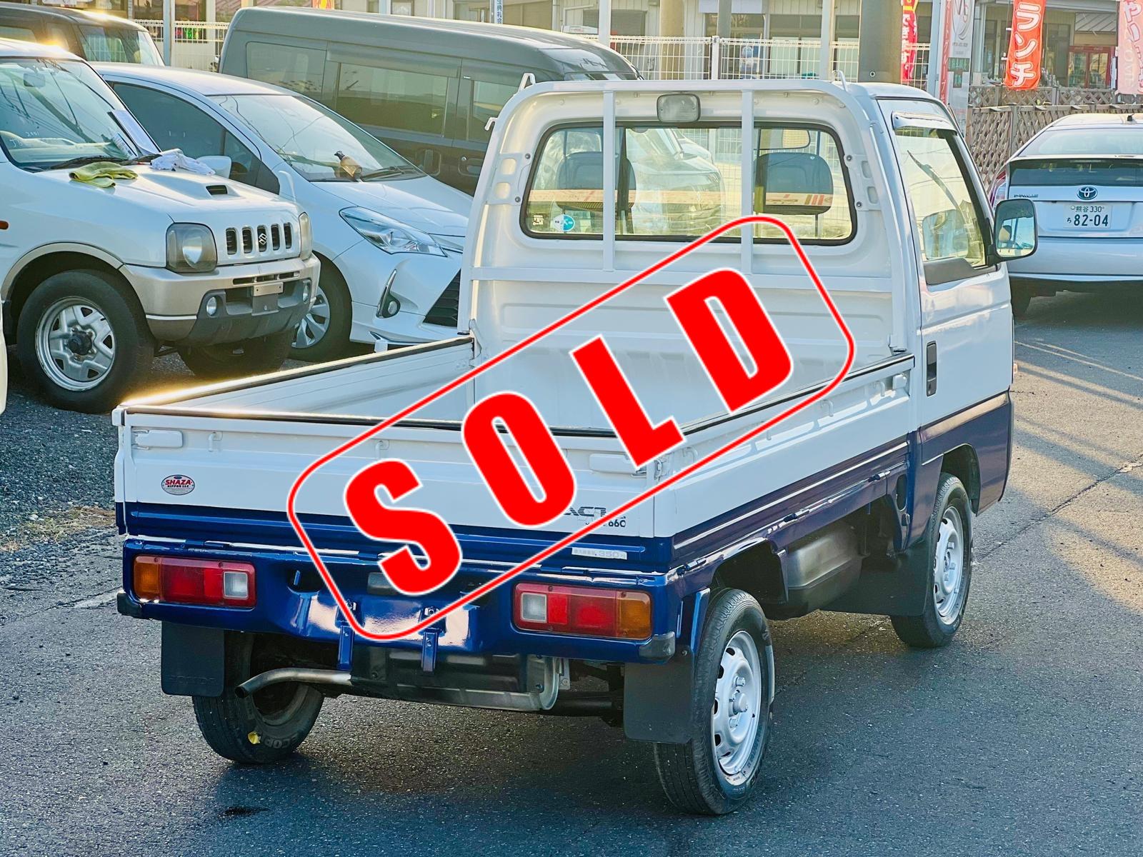 1997 White  Honda  in JACKSONVILLE, FL