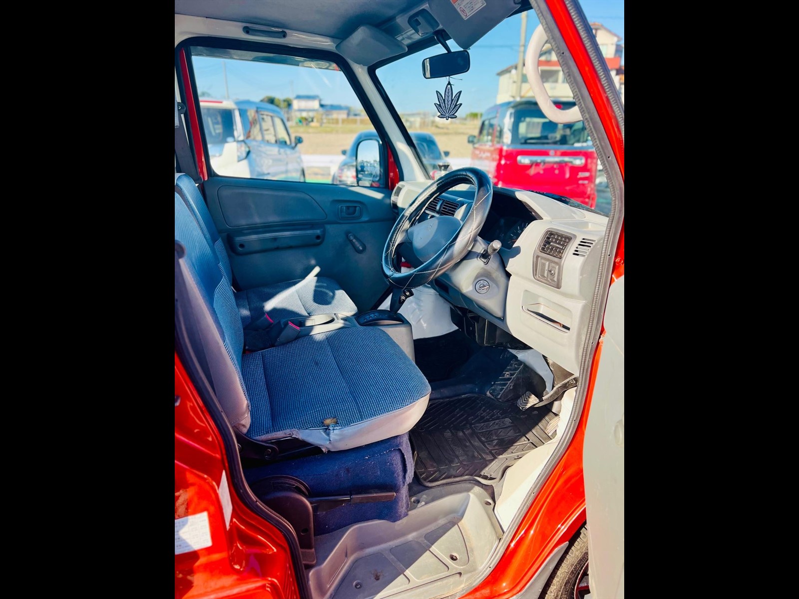 2000 Mitsubishi  Mini cab automatic  in JACKSONVILLE, FL