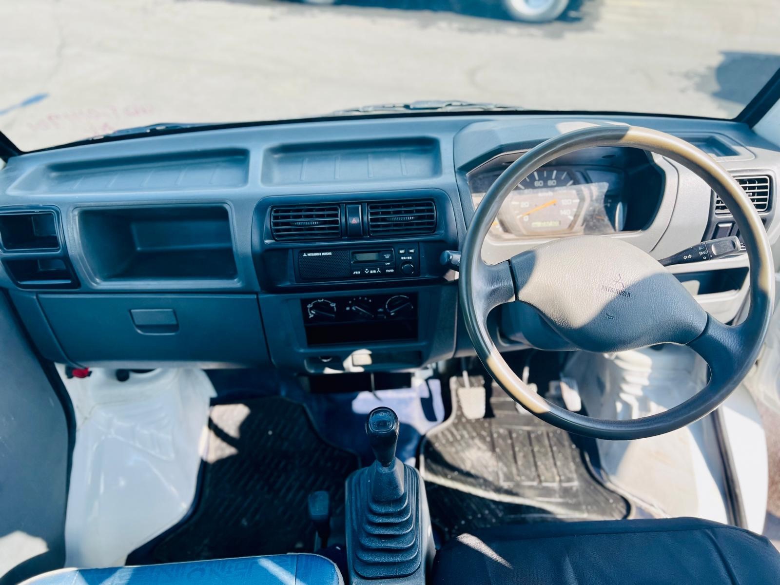 2000 Mitsubishi  Mini cab in JACKSONVILLE, FL