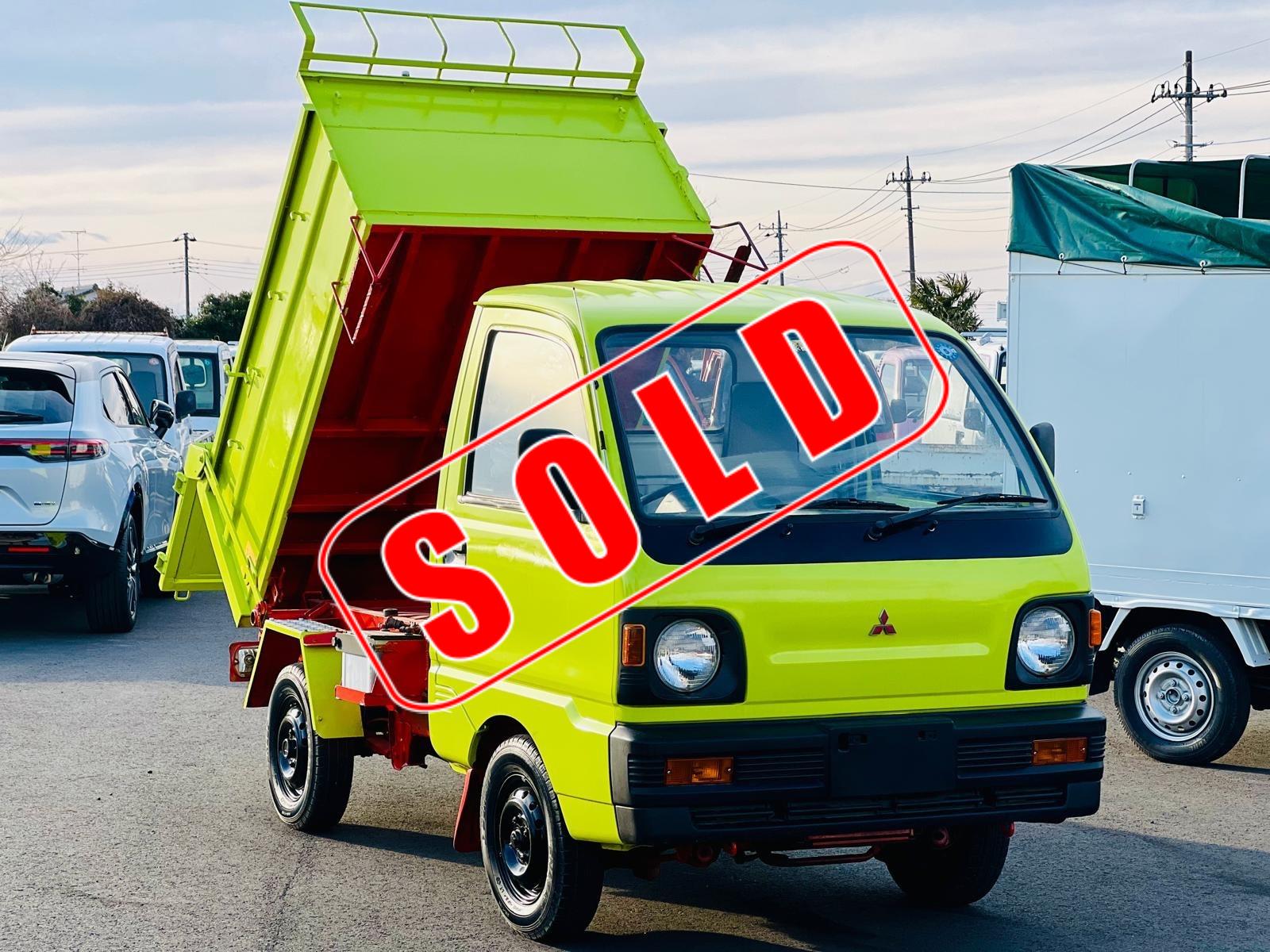 1992 Mitsubishi  Dump truck  in JACKSONVILLE, FL