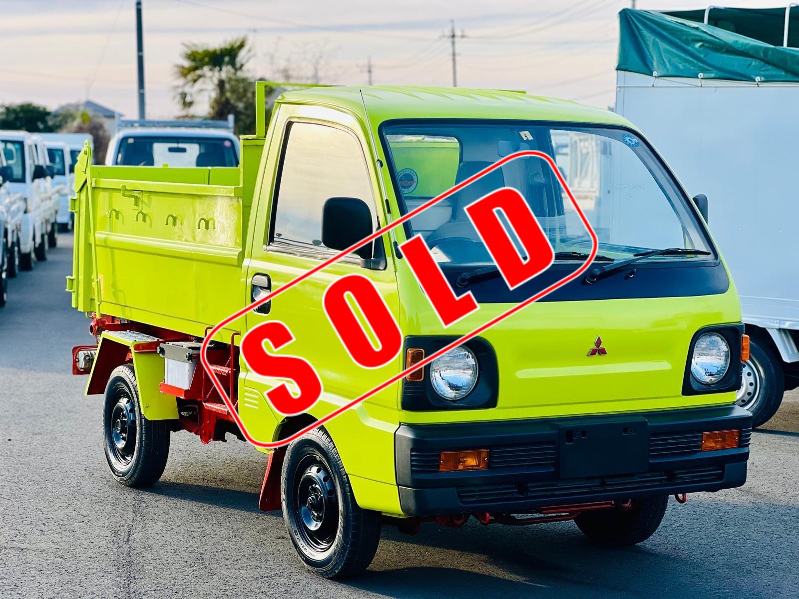 1992 Mitsubishi  Dump truck  in JACKSONVILLE, FL