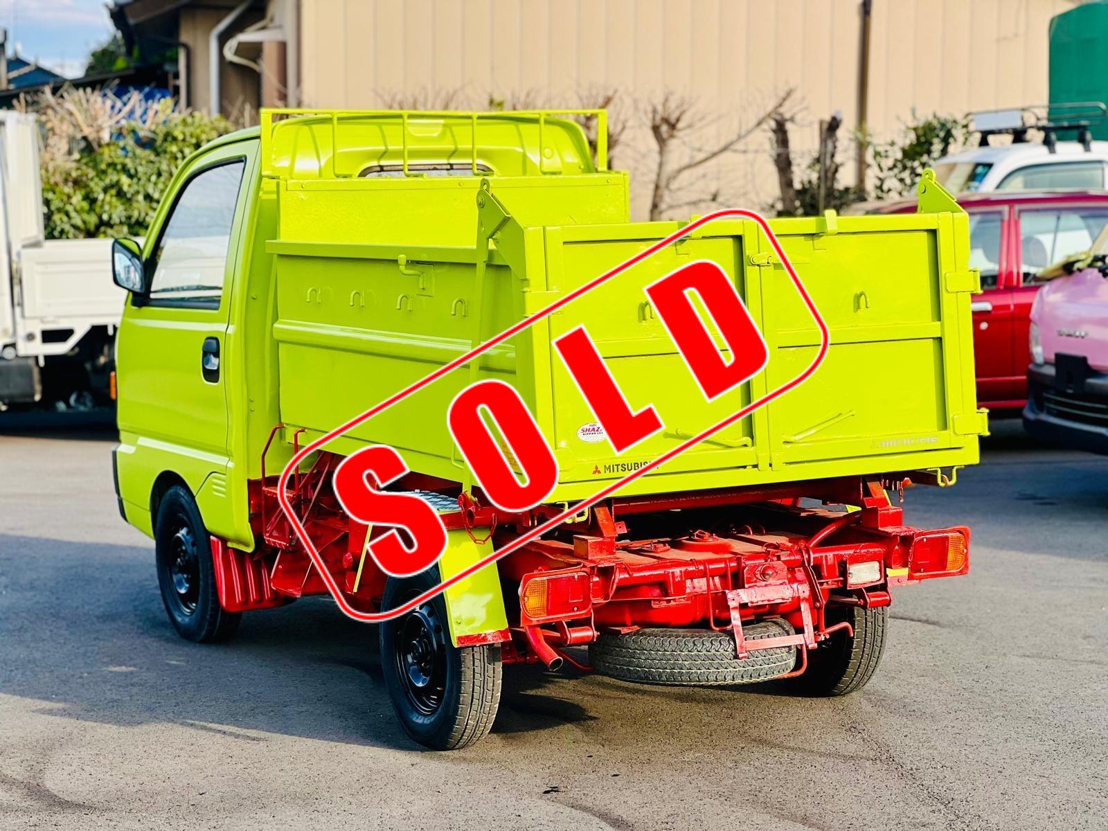 1992 Mitsubishi  Dump truck  in JACKSONVILLE, FL