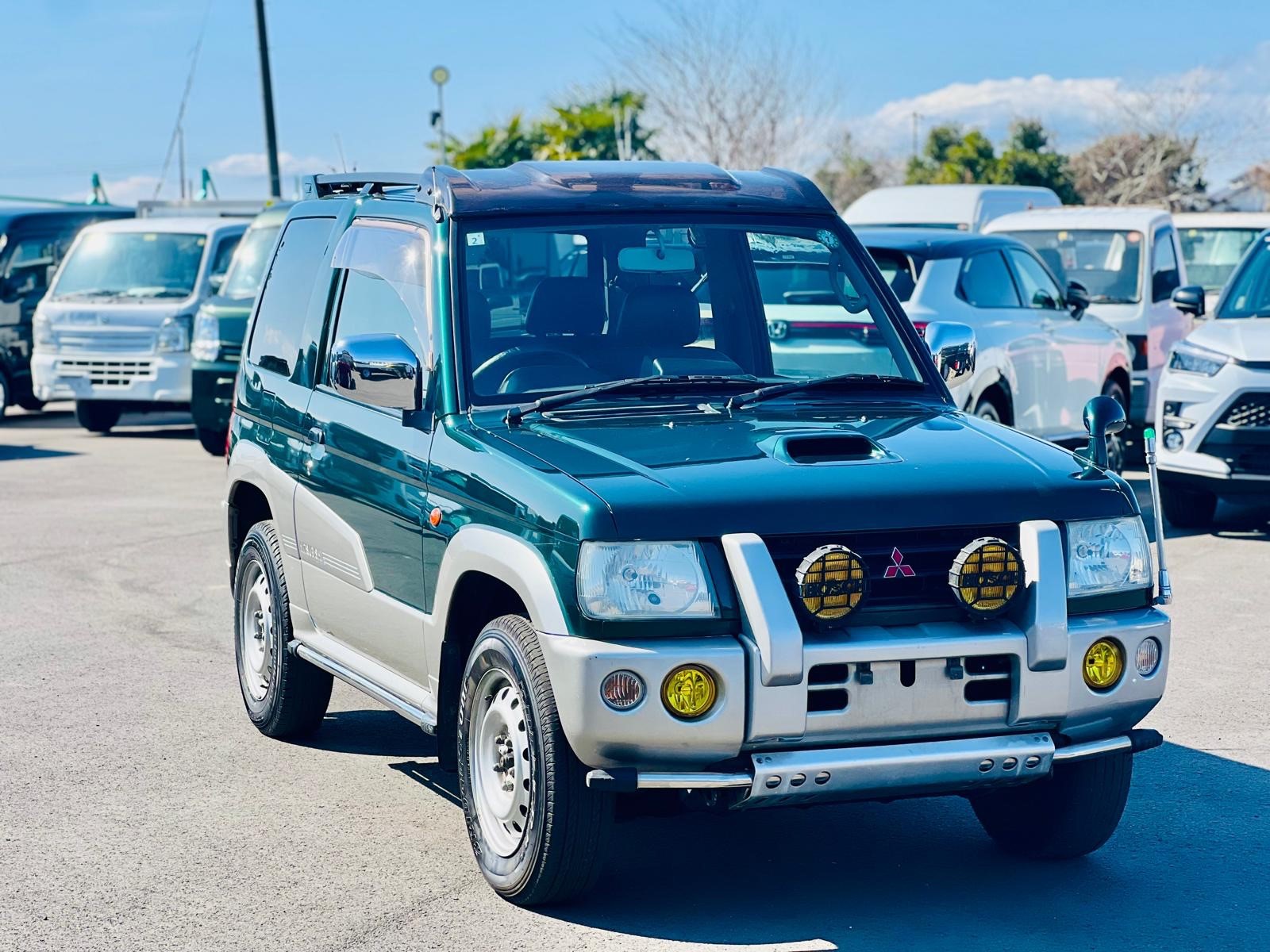 1999 Mitsubishi Pajiro in JACKSONVILLE, FL