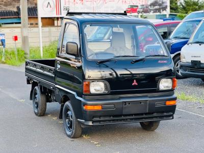 1994 Mitsubishi MINICAB in JACKSONVILLE, FL