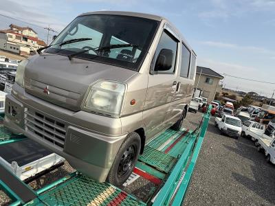 1999 Mitsubishi  Mini van  in JACKSONVILLE, FL