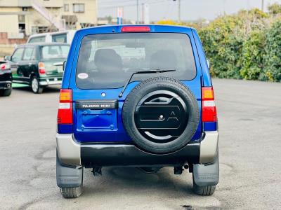 2000 Mitsubishi  Pajiro in JACKSONVILLE, FL