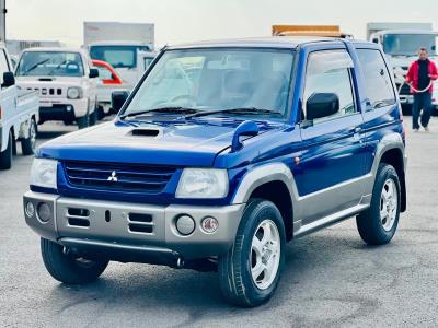 2000 Mitsubishi  Pajiro in JACKSONVILLE, FL