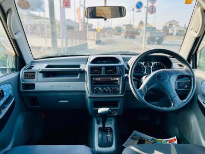 2000 Mitsubishi  Pajiro in JACKSONVILLE, FL