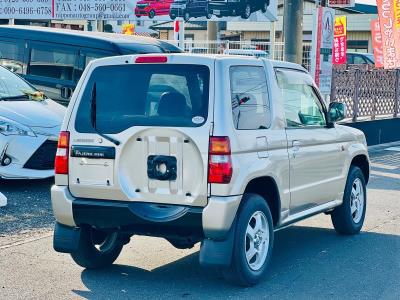 2000 Mitsubishi  Pajiro in JACKSONVILLE, FL