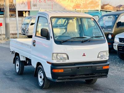 1999 Mitsubishi  Mini cab  in JACKSONVILLE, FL