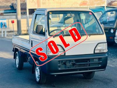 1997 White  Honda  in JACKSONVILLE, FL