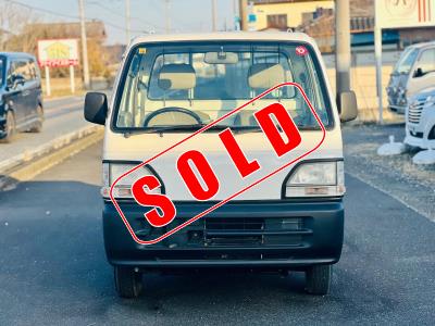 1997 White  Honda  in JACKSONVILLE, FL