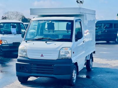2000 Mitsubishi  Mini cab in JACKSONVILLE, FL