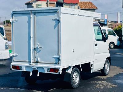 2000 Mitsubishi  Mini cab in JACKSONVILLE, FL