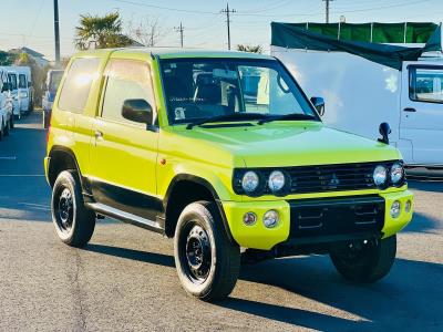 2000 Mitsubishi  Pajiro in JACKSONVILLE, FL
