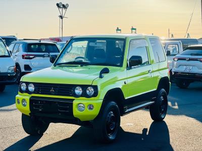 2000 Mitsubishi  Pajiro in JACKSONVILLE, FL